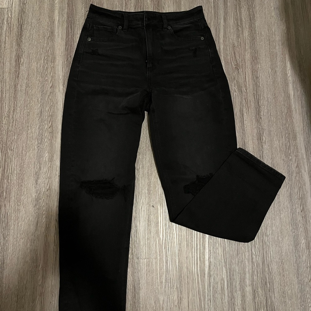 American Eagle Ripped Mom Straight Jeans